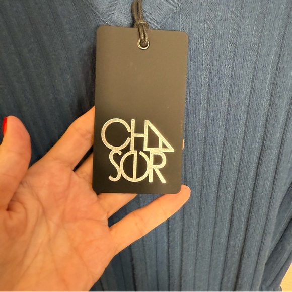 Chaser  double V navy knit romper size small - Picture 5 of 5